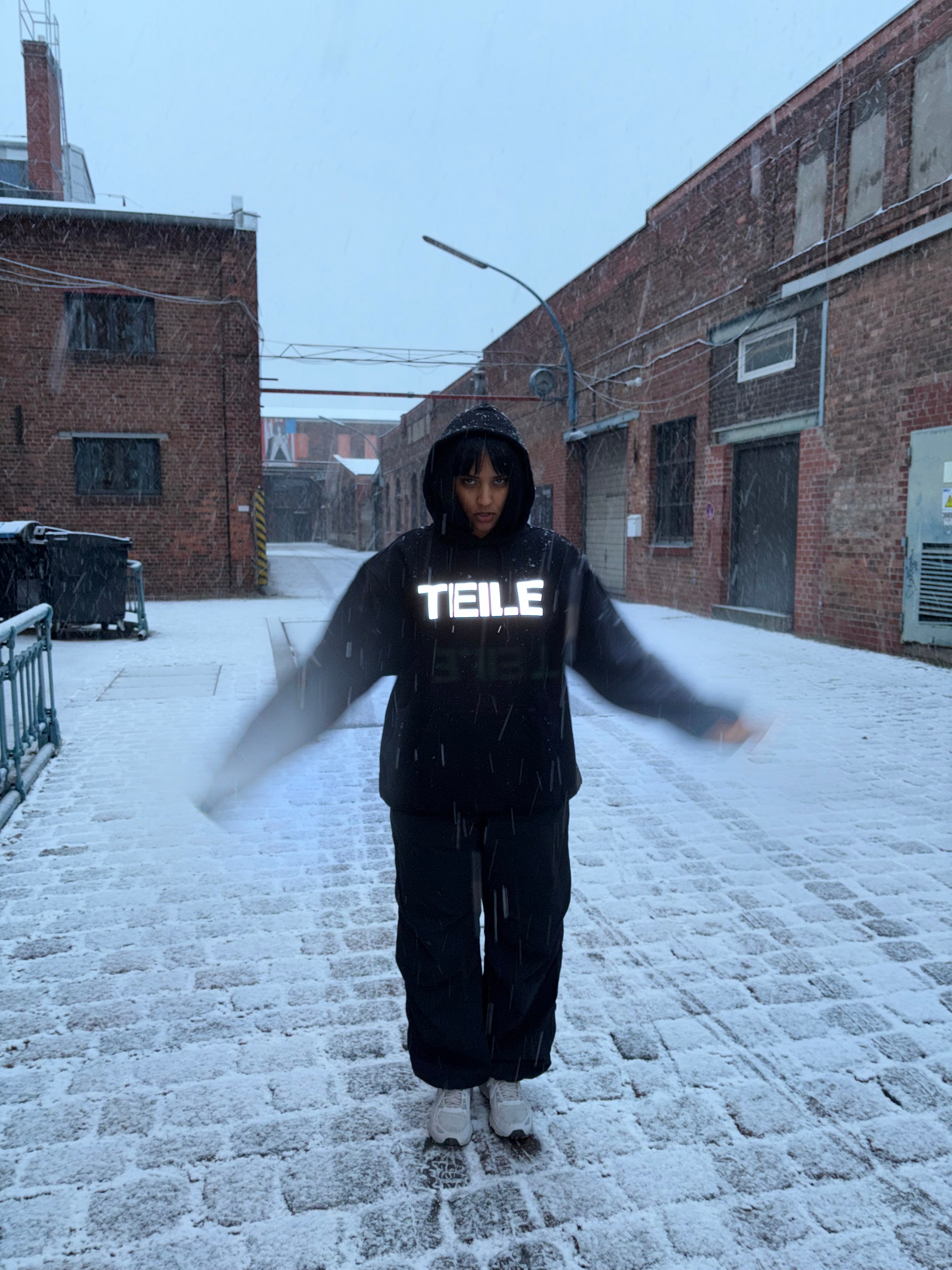 TEILE Reflective Hoodie